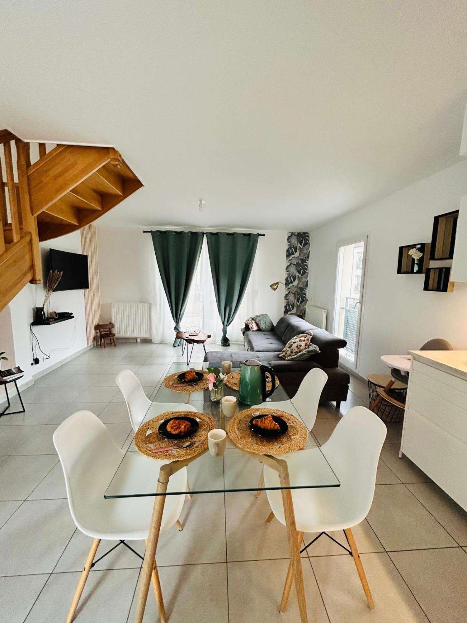 Disneyland Paris Familly Appart - 7 Minutes Disney - Parking - Wifi Chessy  Exterior photo